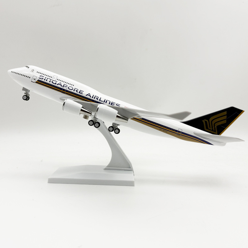 Масштабная модель самолета B74 – обзор и цена Model Kit Singapore