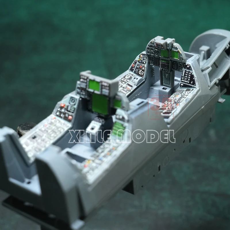 Цветной кокпит-инструмент Lanb – обзор и цена Model Kit Wall E