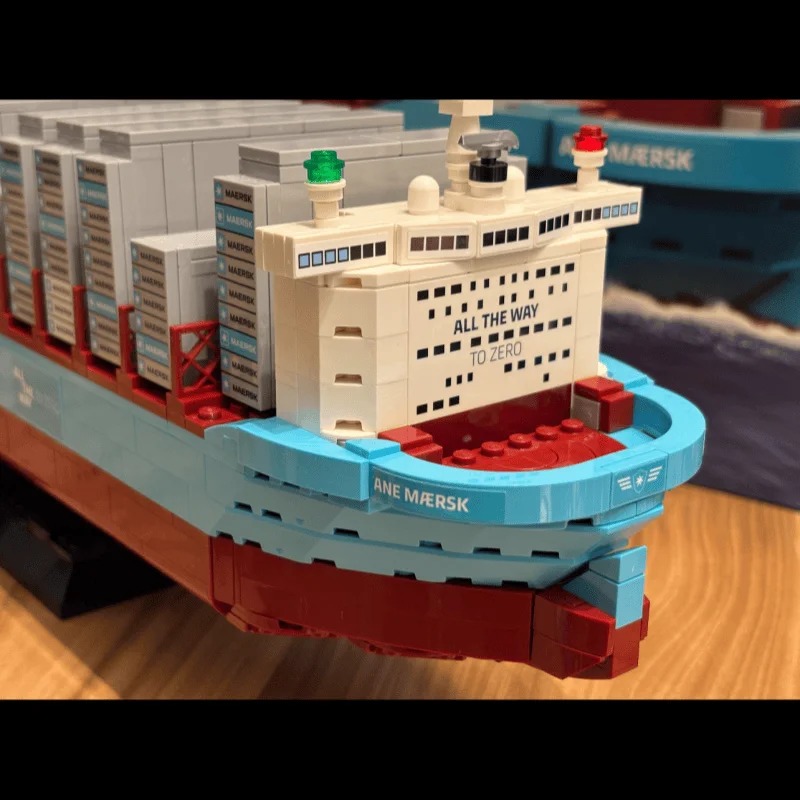 Новый конструктор-головоломка  – обзор и цена Model Kit Lego
